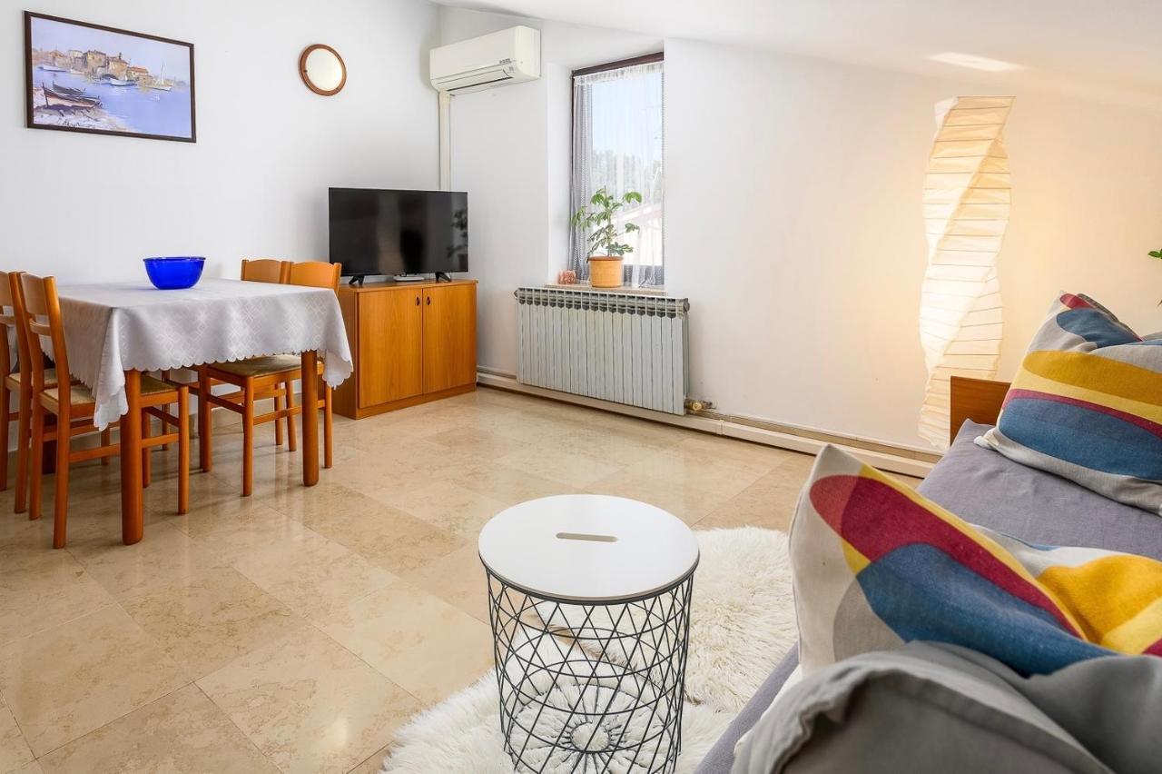Apartman Percan Premantura Exterior photo