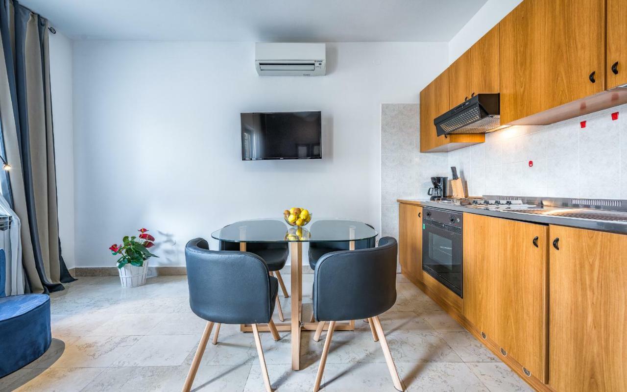 Apartman Percan Premantura Exterior photo